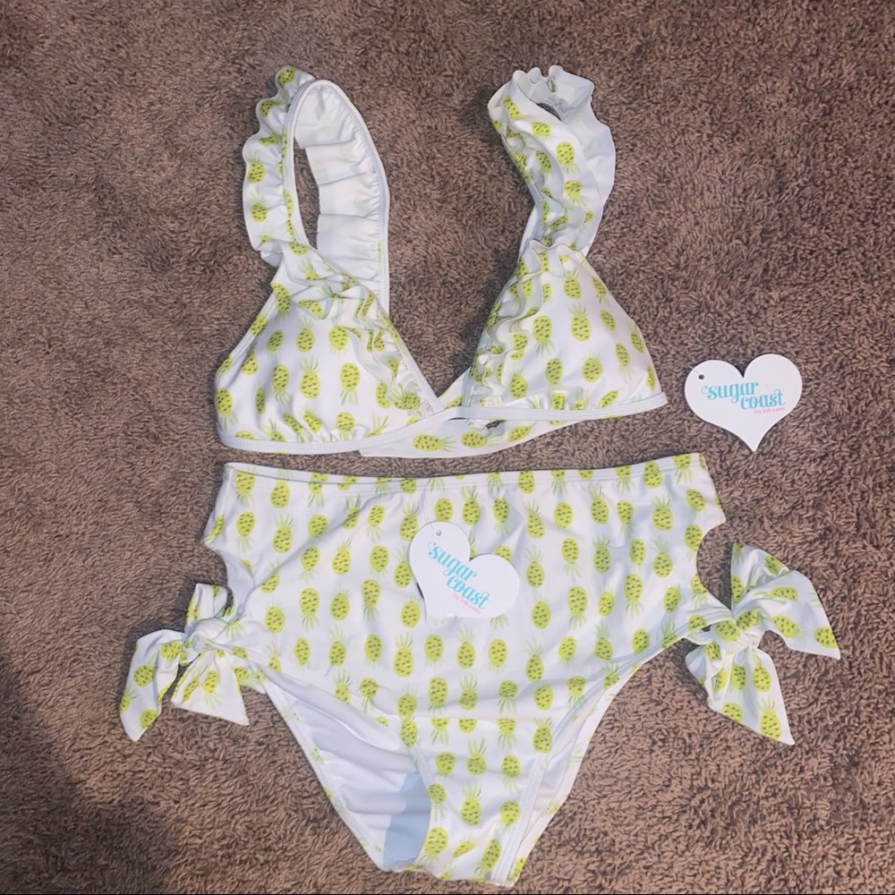 NWT Ruffle Pineapple Swimsuit Set 🍍💛💚